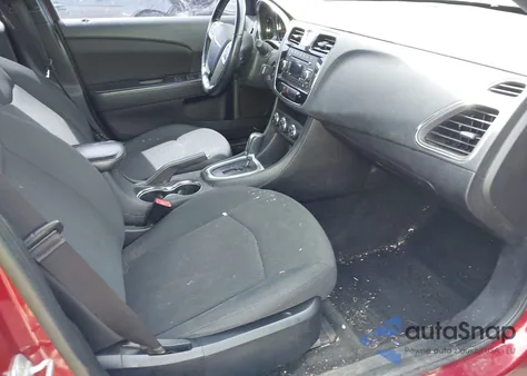 2011 Chrysler 200 Touring z USA, uszkodzony, nr VIN 1C3BC1FB3BN514336